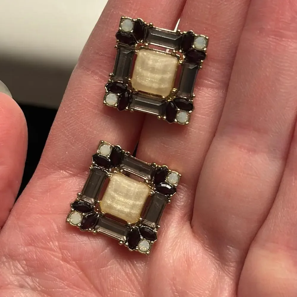 ‎Earrings